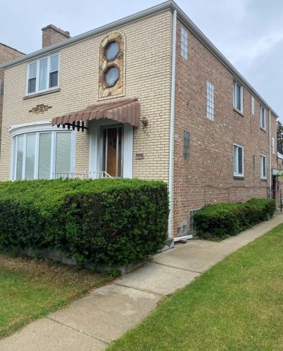 5951 Eddy St, Chicago, IL 60634-4219