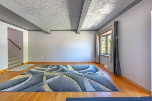 4826 Long Ave, Chicago IL 60641-3220 exterior