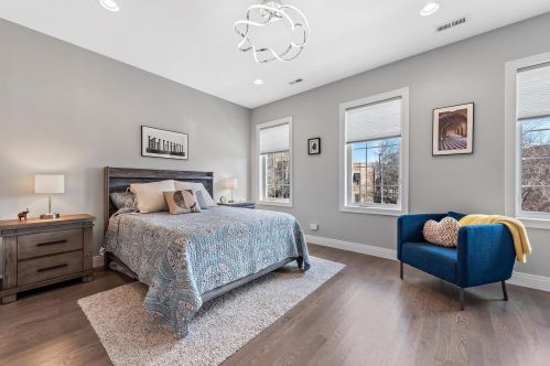 4952 Champlain Ave, Chicago IL 60615-2509 exterior