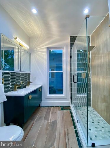 3016 Thayer St, Washington DC  20018-2505 exterior