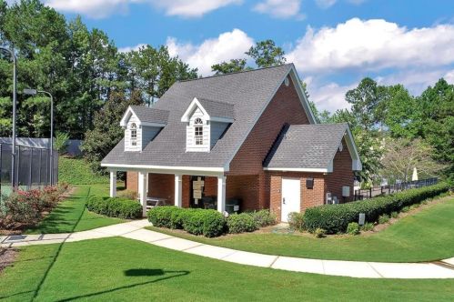 2132 Innsfail Dr, Lithonia GA  30078-2059 exterior