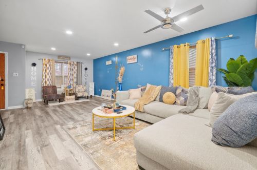 1538 Tripp Ave, Chicago IL 60652-2948 exterior