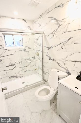 9314 Academy Rd, Philadelphia PA  19114-3523 exterior