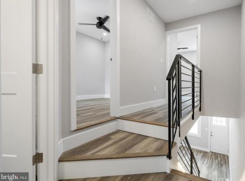 2418 4th St, Philadelphia PA  19148-3905 exterior