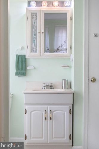 811 28 St, Philadelphia PA 19145-2408 exterior