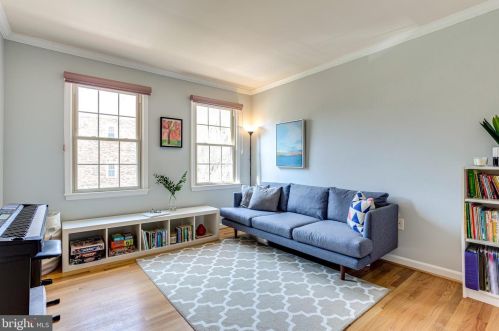 5819 Tudor Ln, Rockville MD 20852-2852 exterior