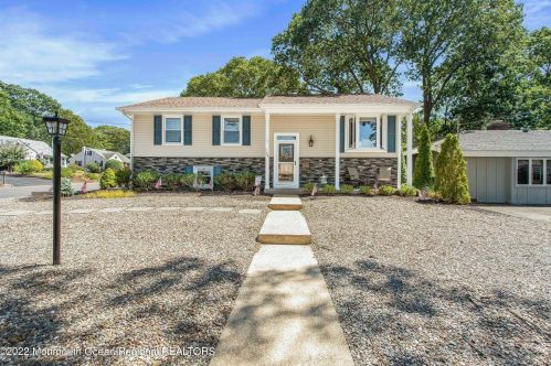 328 Barbara Dr, Point Pleasant Beach, NJ 08742-2108