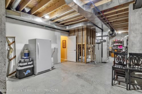 4106 Presidents Way, Dewitt MI 48820-7883 exterior