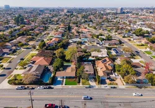 14291 Prospect Ave, Tustin CA  92780-2316 exterior