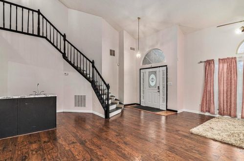 585 Shore Rd, Lithonia GA  30058-5990 exterior