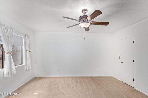 8952 Seneca St, Tucson AZ 85716-3200 exterior