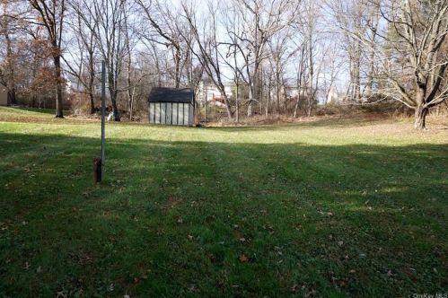 66 Daley Rd, Poughkeepsie NY 12603-4317 exterior