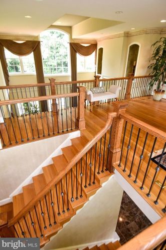 11300 Glen Rd, Rockville MD 20854-1849 exterior