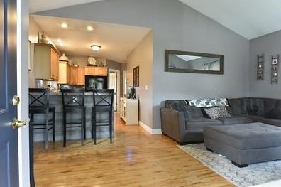 9 Alaska St, Coventry RI 02816 exterior