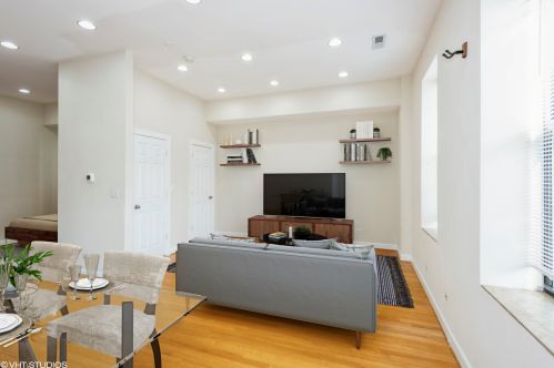 705 Milwaukee Ave, Chicago, IL 60642-5922