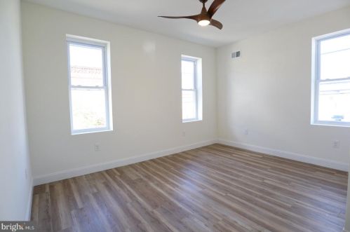 400 Daly St, Philadelphia PA 19148-5702 exterior