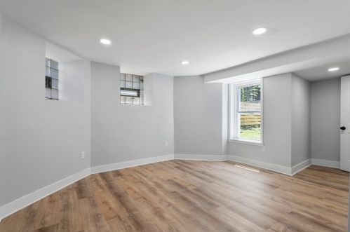 468 Biddle Ave, Pittsburgh PA 15221-3493 exterior