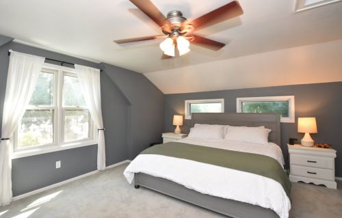 11825 Garfield Ave, Milwaukee WI  53226-2025 exterior