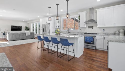 2216 30th St, Washington DC  20020-3369 exterior