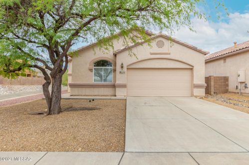 233 Desert Park Pl, Tucson, AZ 85745-5256