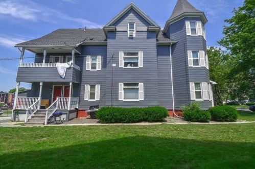 708 Chestnut St, Springfield MA 01103-1707 exterior