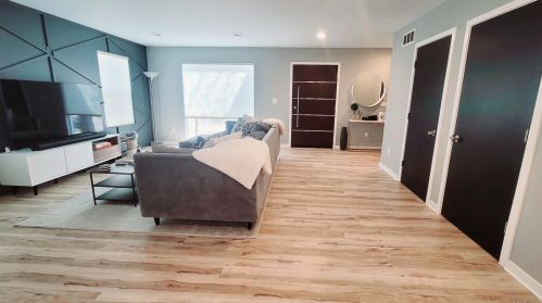 1277 Lincoln St, Bham MI  48009-7193 exterior