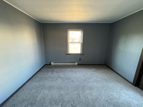 9046 Maple St, Pittsburgh PA  15239-1628 exterior