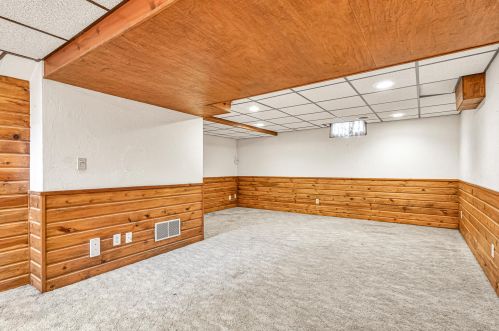 1811 Maple St, Manitowoc WI  54220-2636 exterior