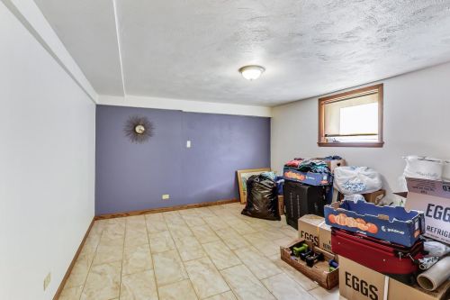 8336 Berwyn Ave, Chicago IL 60656-1430 exterior