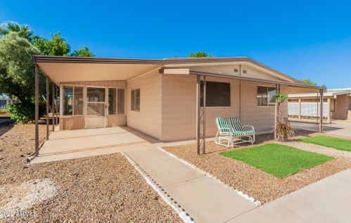 9010 Olive Ln, Chandler AZ  85248-6404 exterior