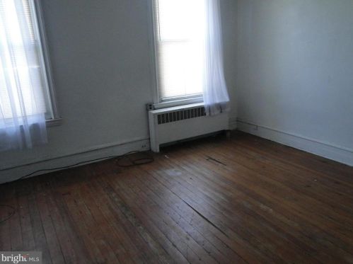 616 56 St, Philadelphia PA 19143-5704 exterior