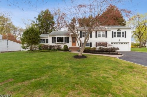 11 Knapp Ave, Florham Park, NJ 07932-2507