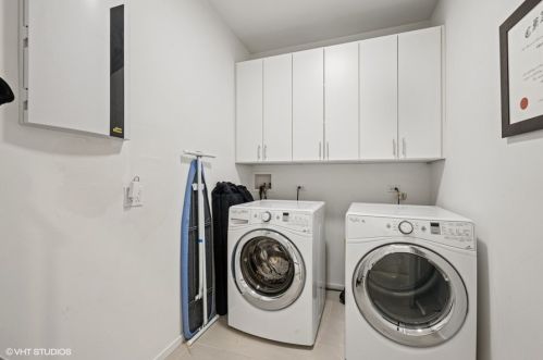 2237 Mclean Ave, Chicago IL 60647-4113 exterior