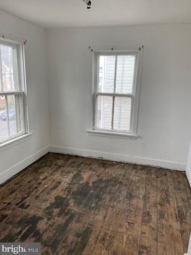 50 Queen St, Littlestown PA 17340-1336 exterior