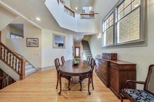 1133 Schubert Ave, Chicago IL 60614-1507 exterior