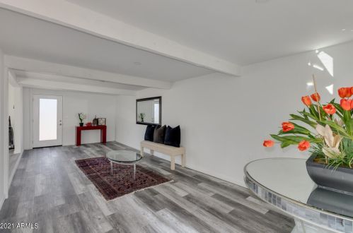 18439 2nd St, Phoenix AZ 85022-1008 exterior