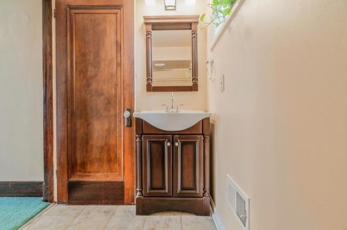 1835 Wittmer St, Pittsburgh PA 15212-1631 exterior