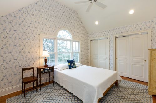 1 Park Rdg Ct, Chester NJ 07930-3016 exterior