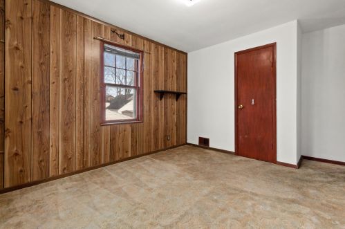 4249 1 Pl, Milwaukee WI 53207-3233 exterior