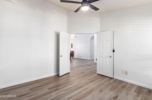 13008 3 St, Phoenix AZ 85022-5210 exterior