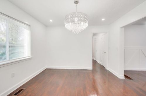 2100 Cascade Rd, Atlanta GA 30311-2830 exterior