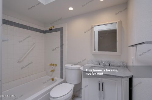 11001 11th St, Phoenix AZ 85020-5825 exterior