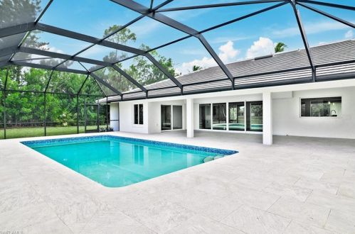 1940 Empress Ct, Naples FL 34110-8141 exterior