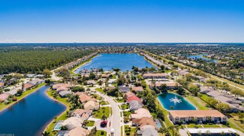 2114 Crown Pointe Blvd, Naples FL 34112-3676 exterior