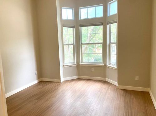 1836 Chasewood Dr, Austin TX  78727-6364 exterior