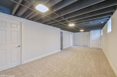 2028 15 Ave, Broadview IL 60153-1204 exterior