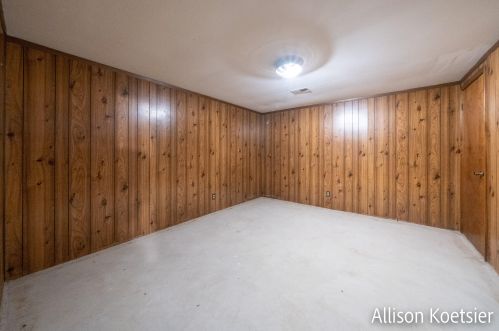 4301 36th St, Grand Rapids MI 49512-1947 exterior