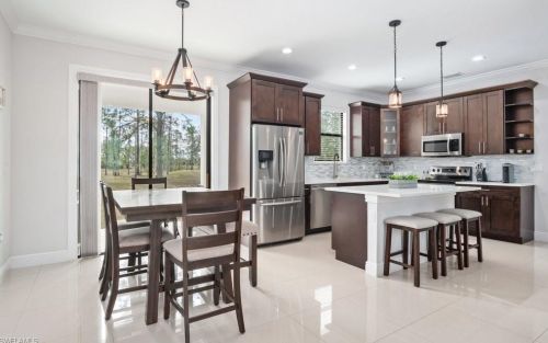 2482 50 Ave, Naples FL 34120-0521 exterior