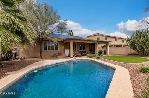 81 Birchwood Pl, Chandler, AZ 85248-6356