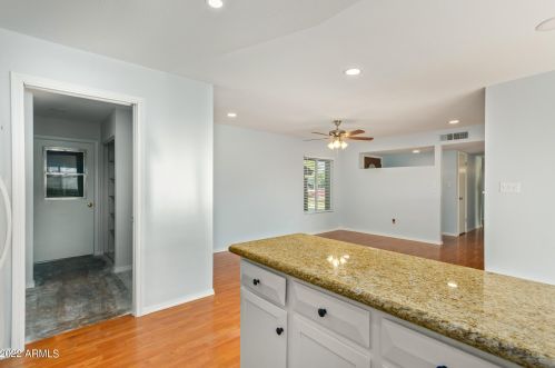 18822 13th Ave, Phoenix AZ 85027-5504 exterior